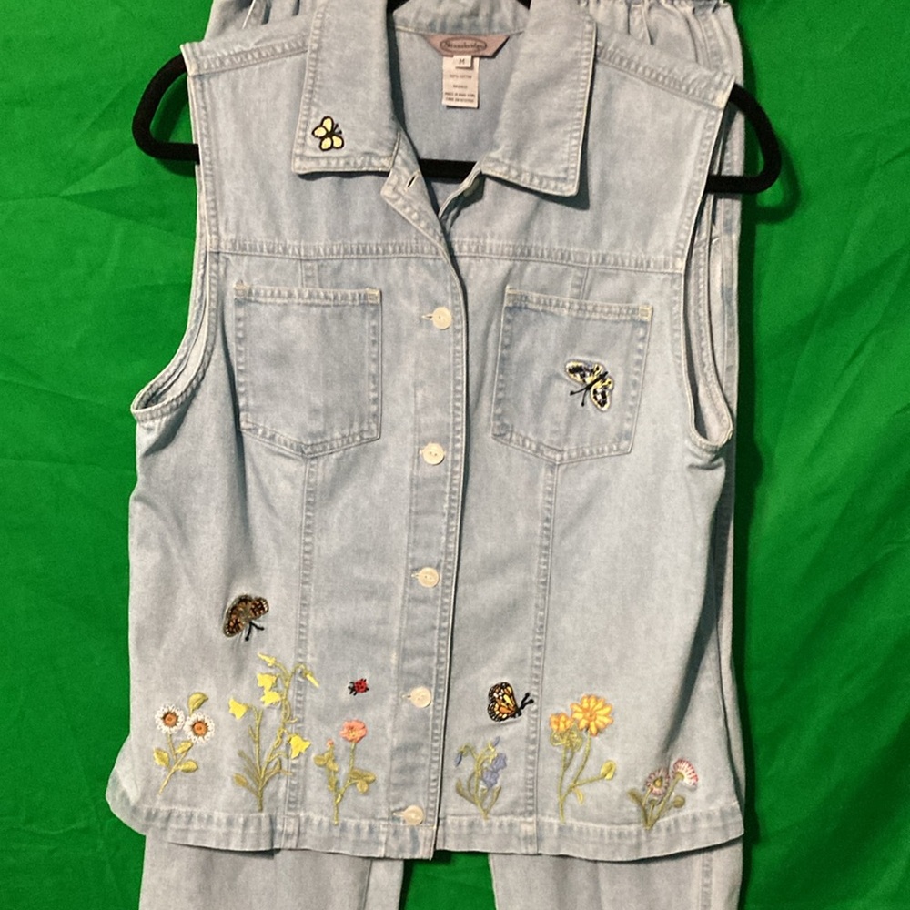 Stonebridge denim vest and pants Size M. Never worn